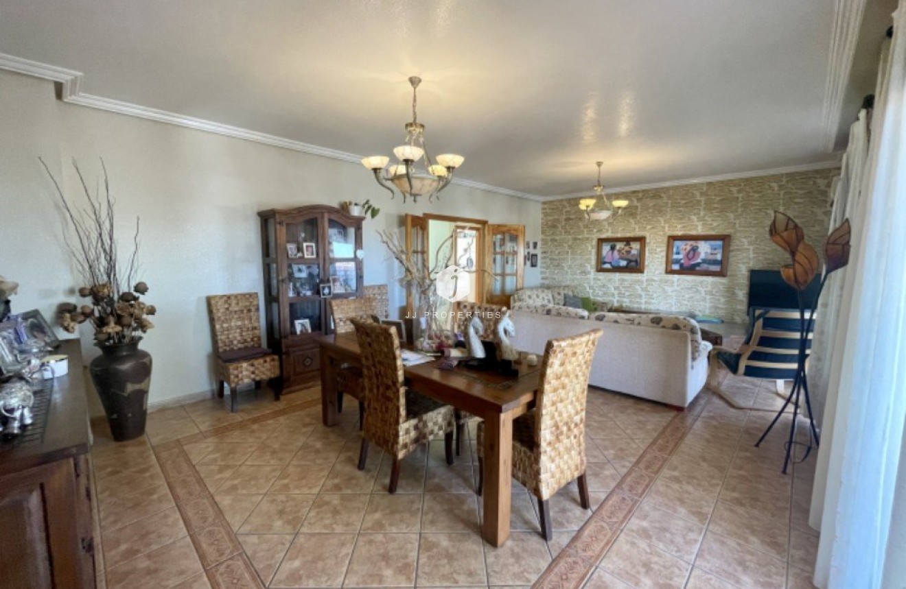 Z drugiej ręki - Villa -
Ciudad Quesada - Costa Blanca