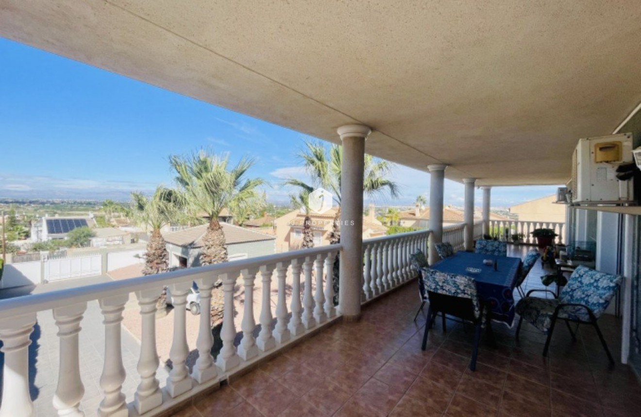 Z drugiej ręki - Villa -
Ciudad Quesada - Costa Blanca