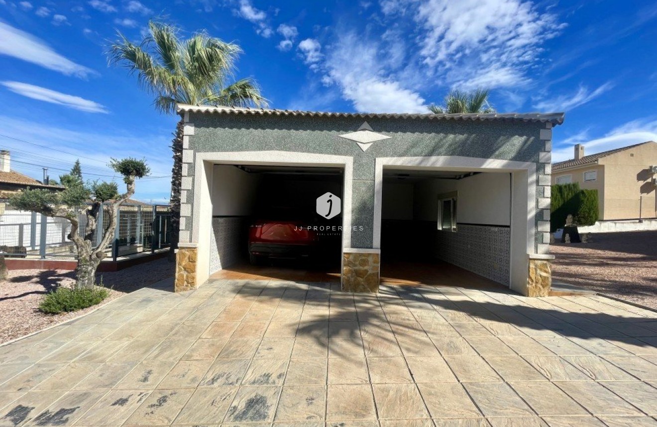 Z drugiej ręki - Villa -
Ciudad Quesada - Costa Blanca