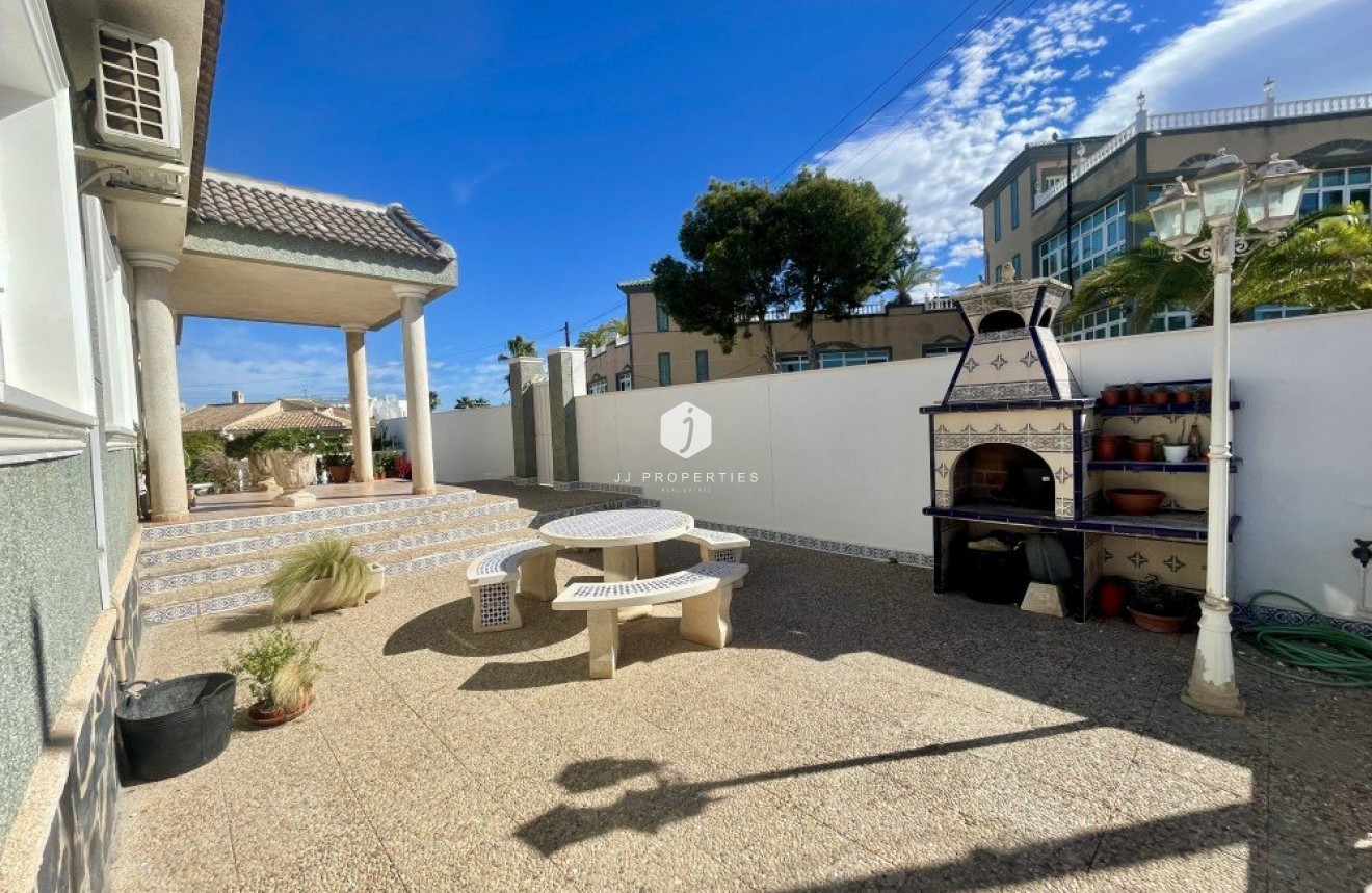 Z drugiej ręki - Villa -
Ciudad Quesada - Costa Blanca