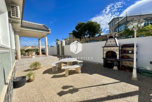 Z drugiej ręki - Villa -
Ciudad Quesada - Costa Blanca