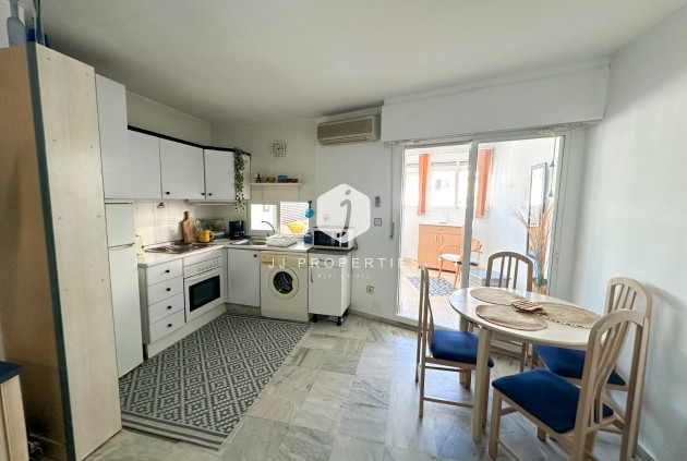 Z drugiej ręki - Mieszkanie w bloku -
Torrevieja - Costa Blanca