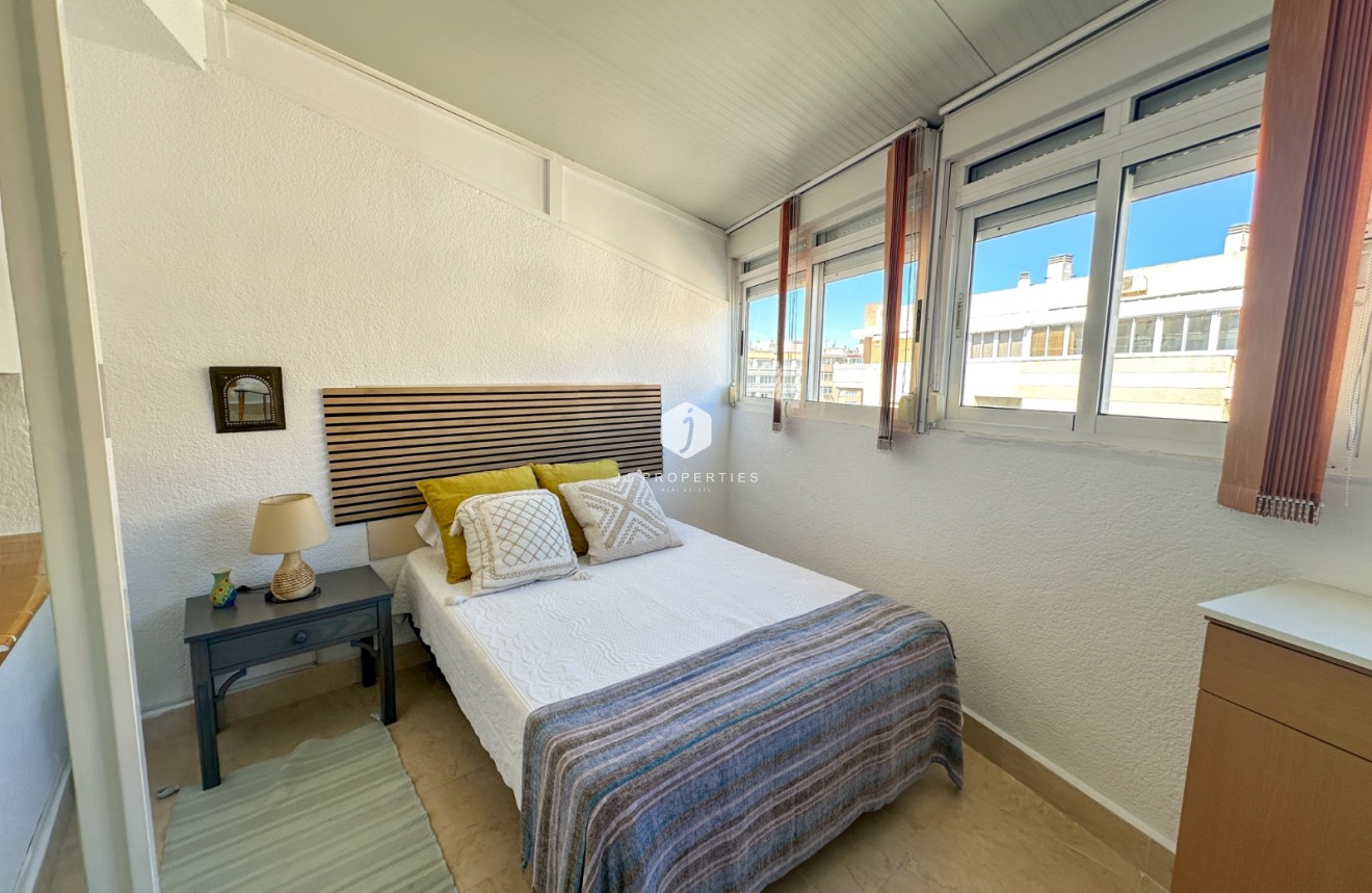 Z drugiej ręki - Mieszkanie w bloku -
Torrevieja - Costa Blanca