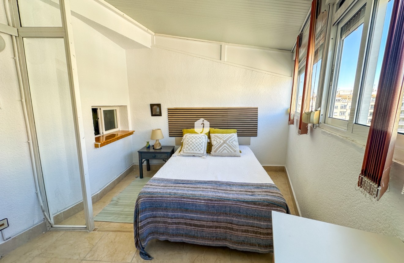 Z drugiej ręki - Mieszkanie w bloku -
Torrevieja - Costa Blanca