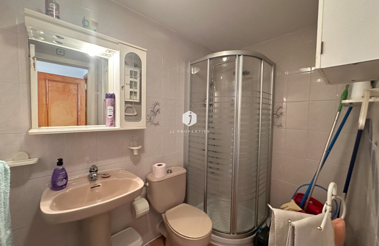 Z drugiej ręki - Mieszkanie w bloku -
Torrevieja - Costa Blanca