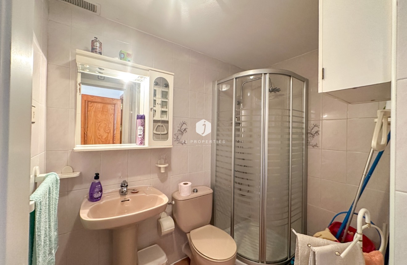 Z drugiej ręki - Mieszkanie w bloku -
Torrevieja - Costa Blanca