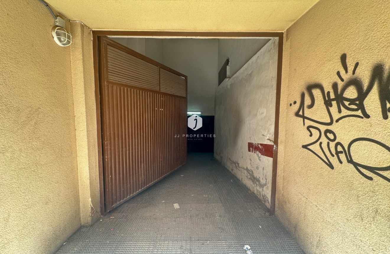 Z drugiej ręki - Mieszkanie w bloku -
Torrevieja - Costa Blanca