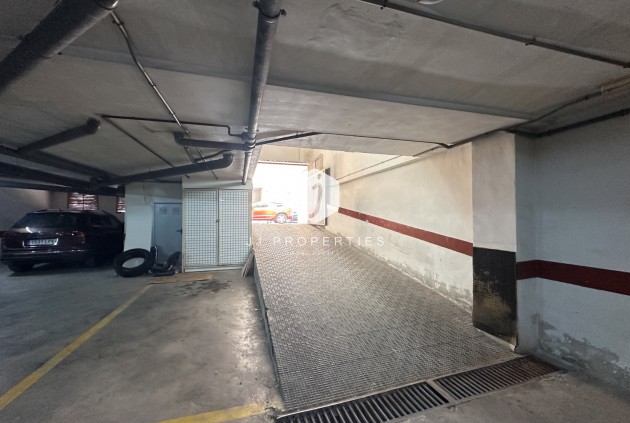 Z drugiej ręki - Mieszkanie w bloku -
Torrevieja - Costa Blanca