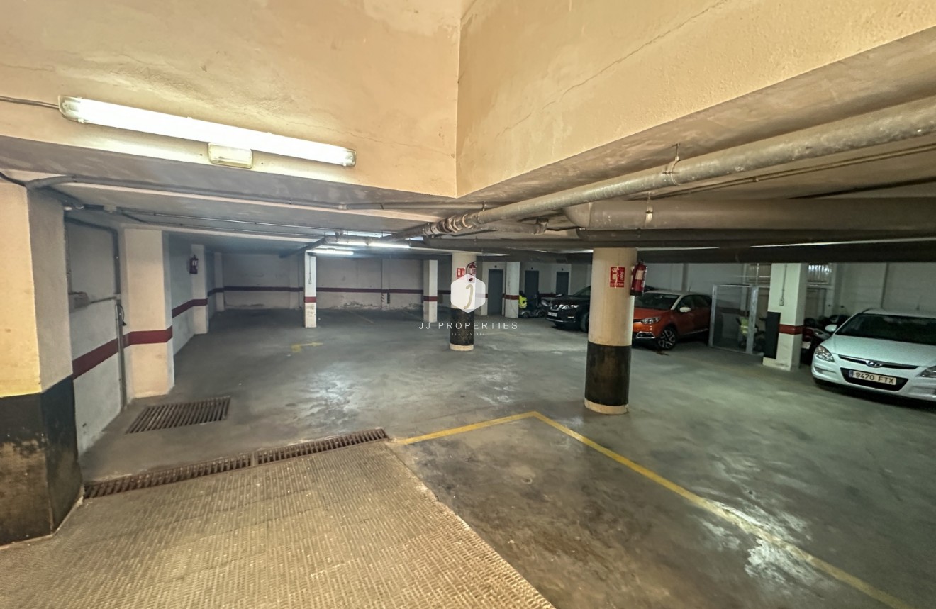 Z drugiej ręki - Mieszkanie w bloku -
Torrevieja - Costa Blanca