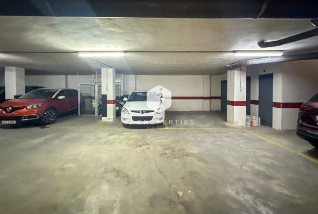 Z drugiej ręki - Mieszkanie w bloku -
Torrevieja - Costa Blanca