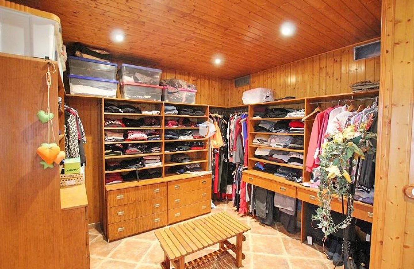 Resale - Villa -
Formentera del Segura - C- Cooperativa