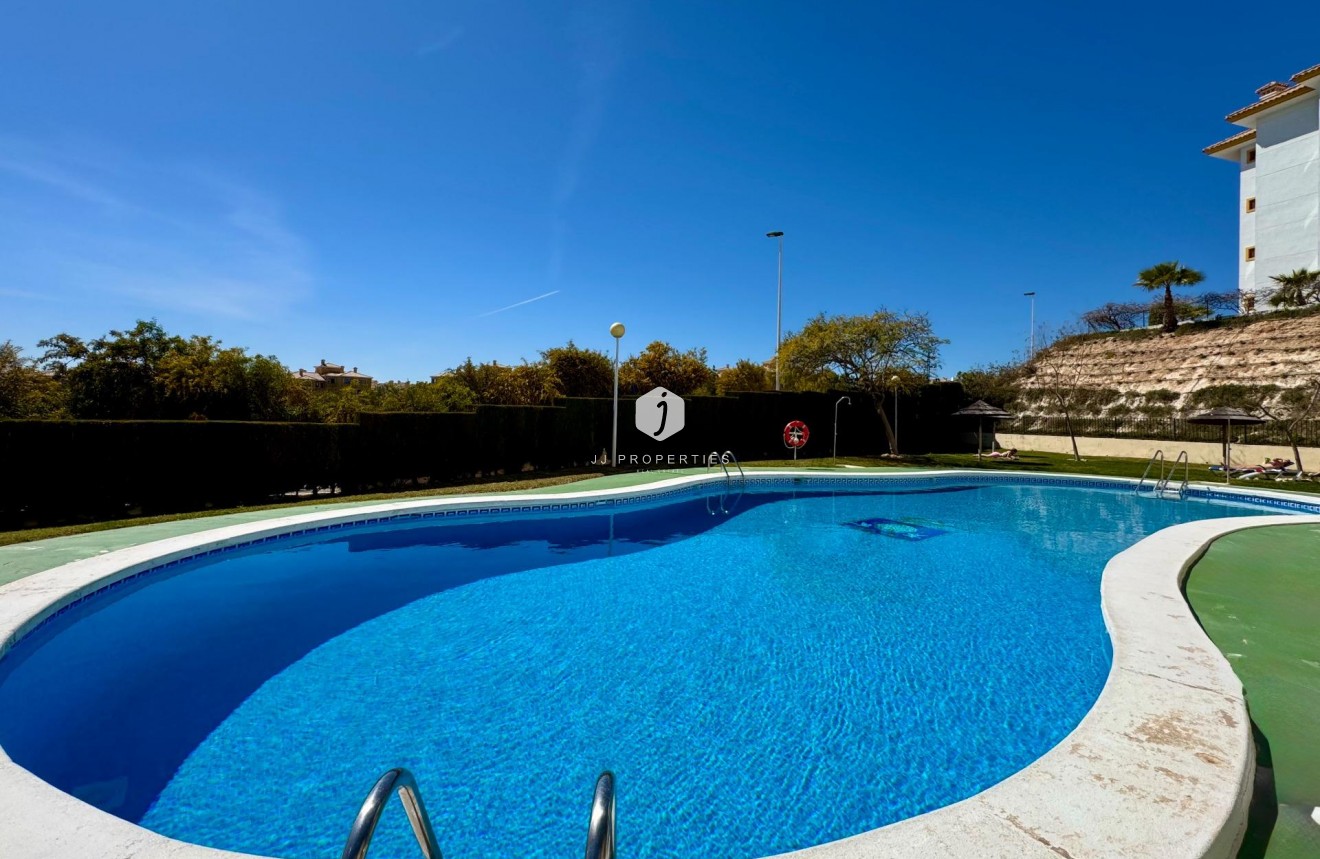 Z drugiej ręki - Mieszkanie w bloku -
Orihuela Costa - Villamartín-las Filipinas