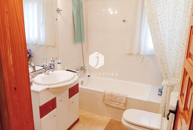 Segunda mano - Villa -
Torrevieja - La siesta