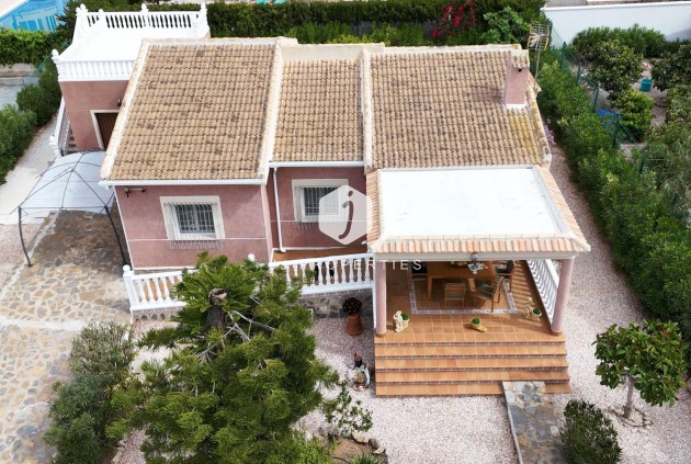 Segunda mano - Villa -
Torrevieja - La siesta