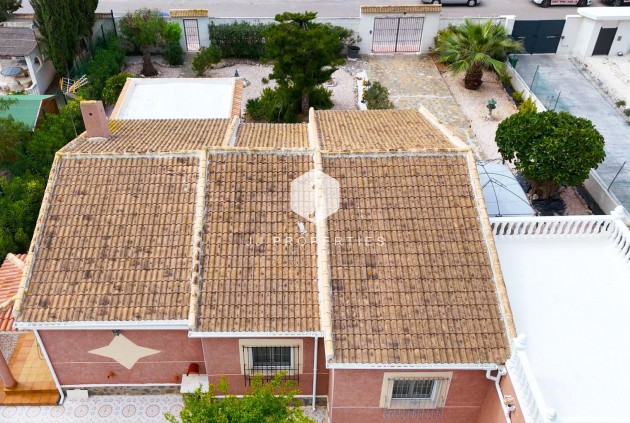 Segunda mano - Villa -
Torrevieja - La siesta