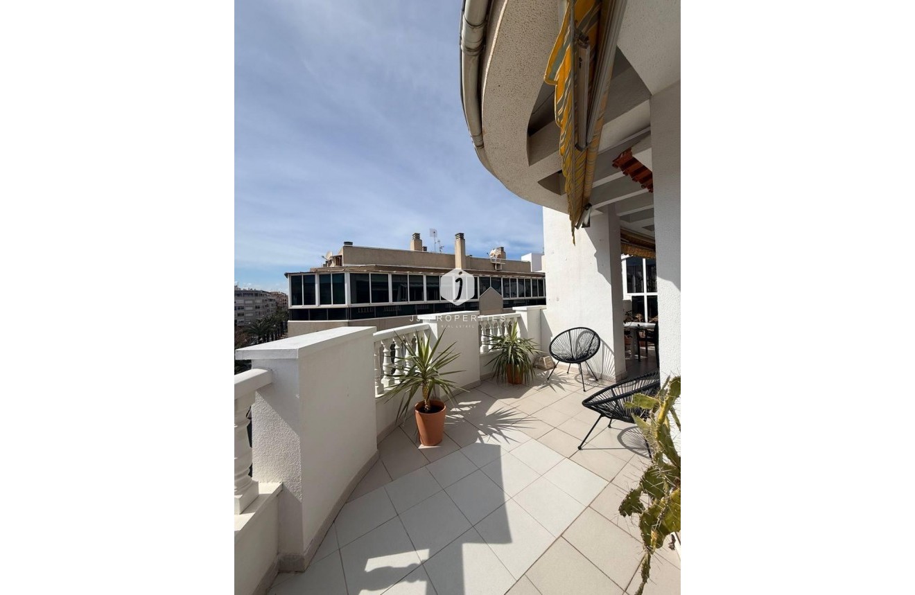 Resale - Penthouse -
Torrevieja - Playa del Cura