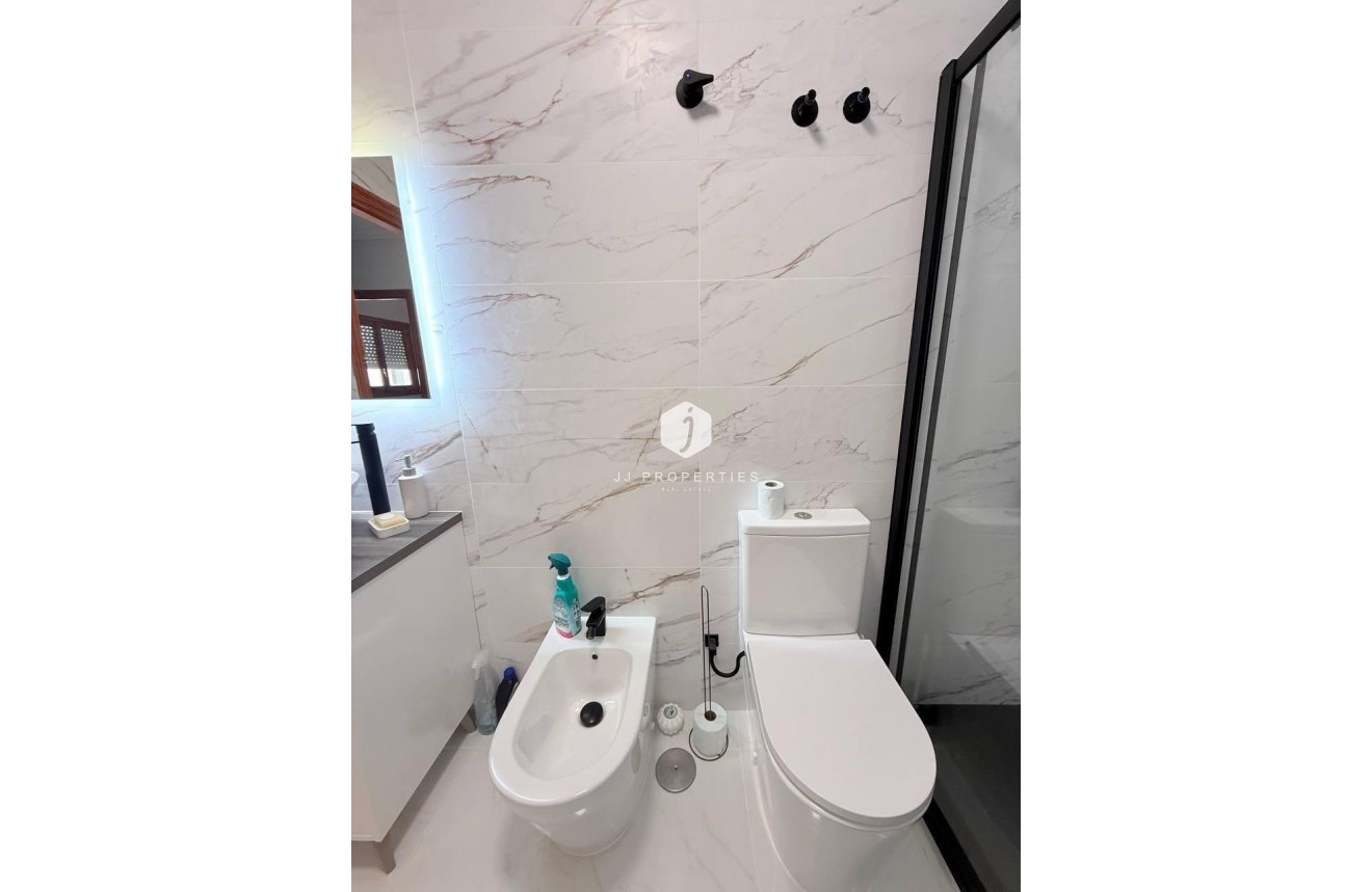 Resale - Penthouse -
Torrevieja - Playa del Cura