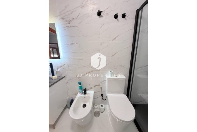 Resale - Penthouse -
Torrevieja - Playa del Cura