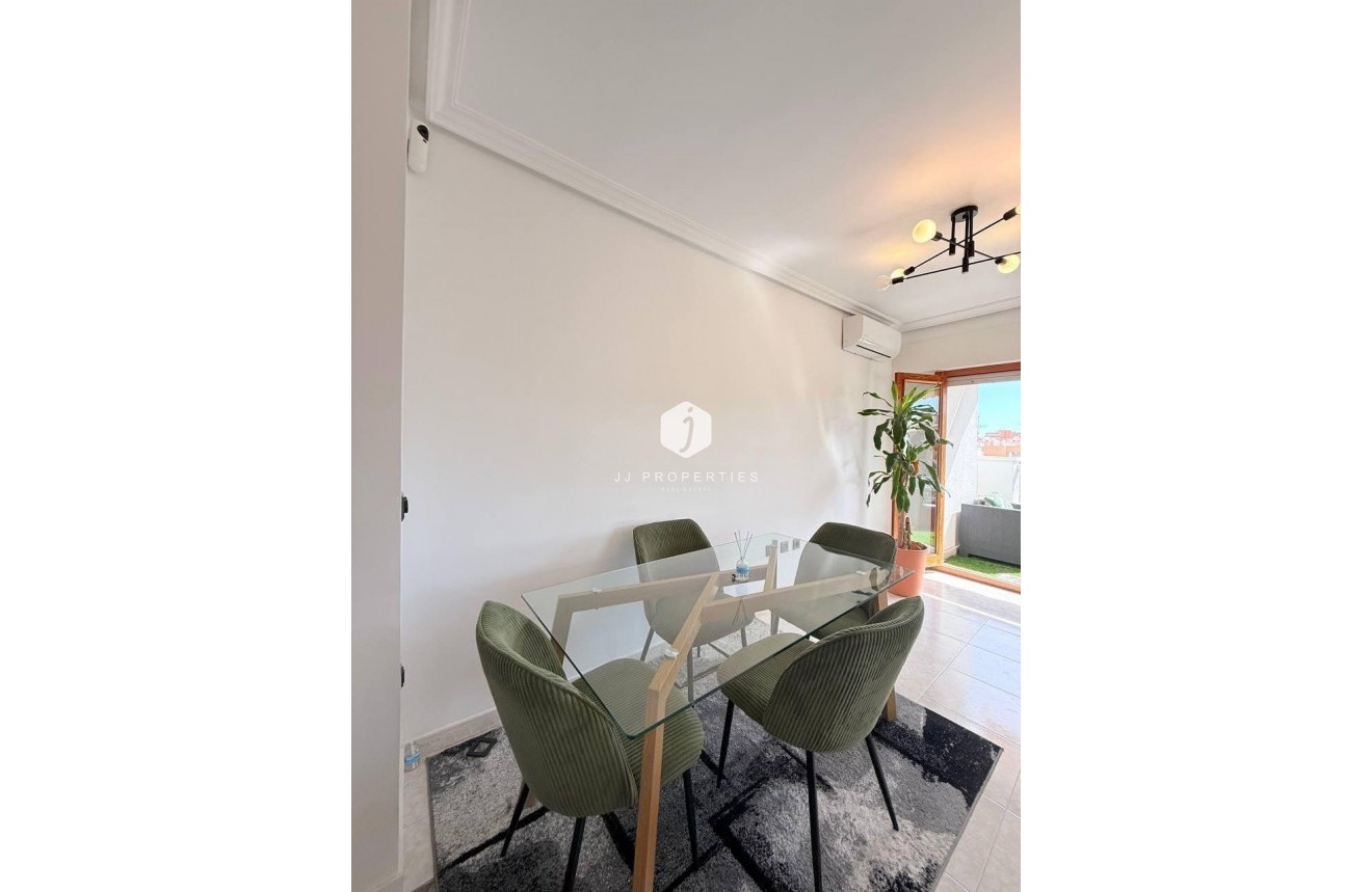 Resale - Penthouse -
Torrevieja - Playa del Cura
