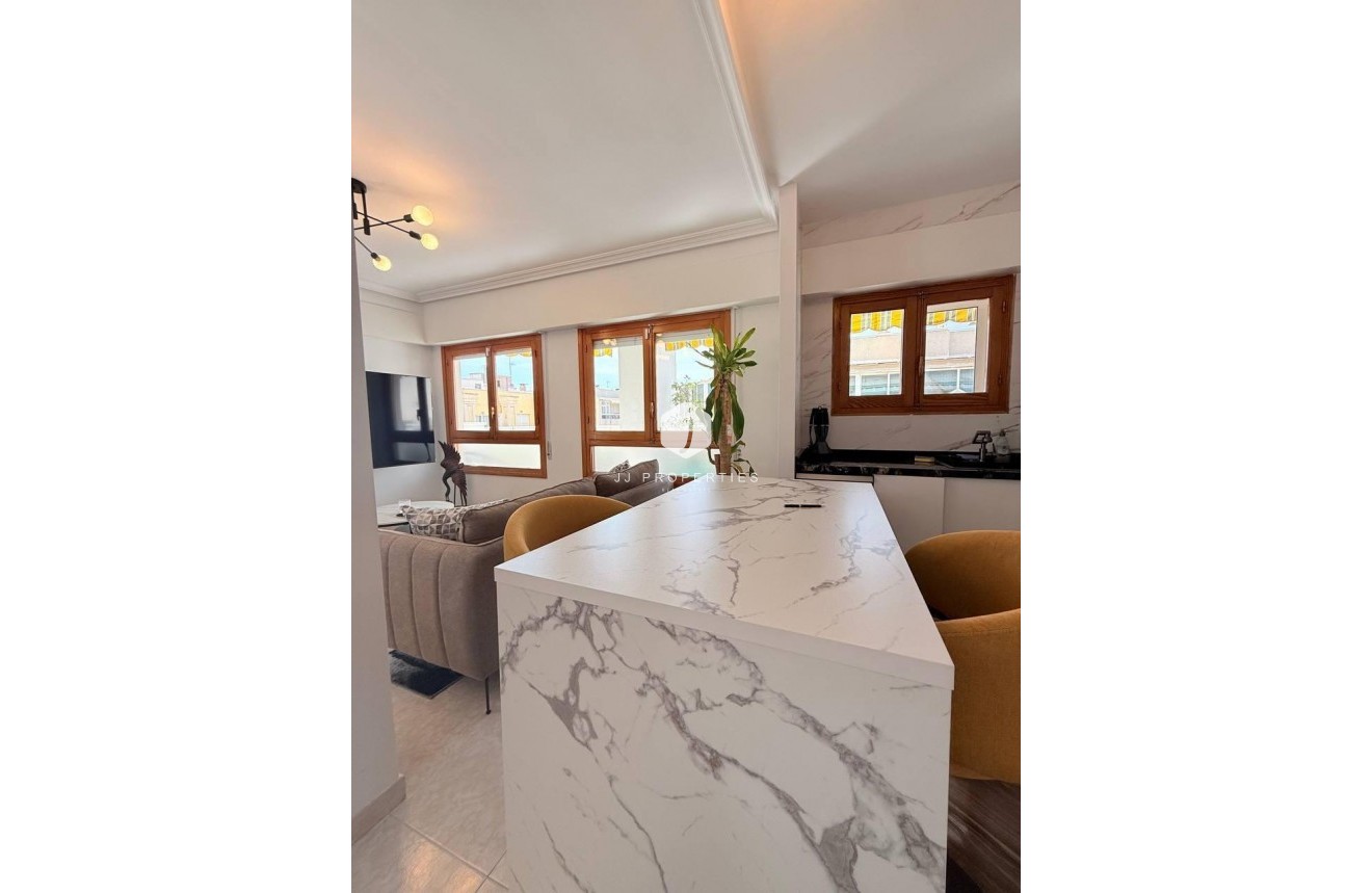 Resale - Penthouse -
Torrevieja - Playa del Cura