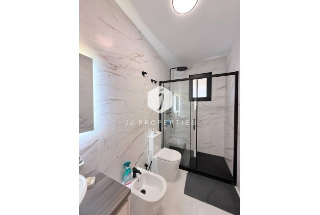 Resale - Penthouse -
Torrevieja - Playa del Cura