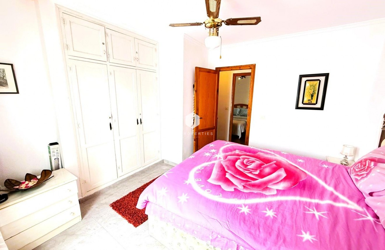 Segunda mano - Chalet -
Torrevieja - El chaparral