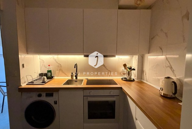 Z drugiej ręki - Mieszkanie w bloku -
Torrevieja - La Mata Pueblo