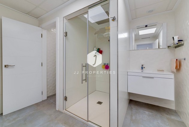 Aus zweiter Hand - Villa -
Torrevieja - Costa Blanca