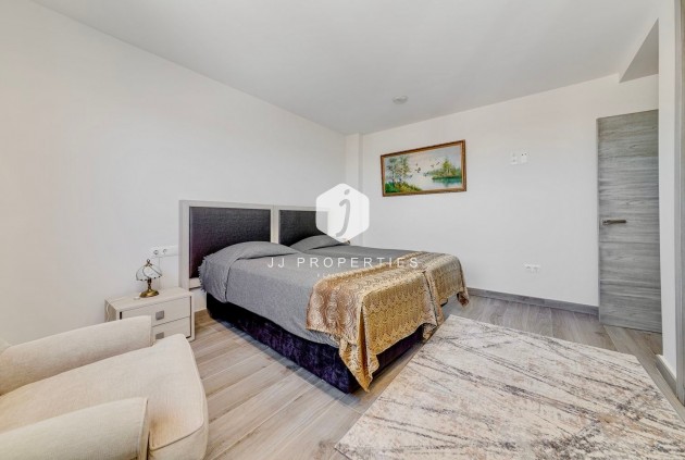 Aus zweiter Hand - Villa -
Torrevieja - Costa Blanca