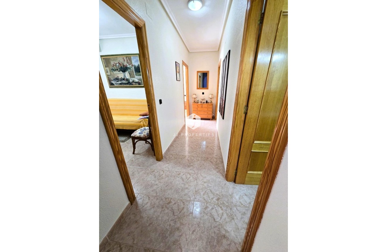 Z drugiej ręki - Villa -
Orihuela Costa - Playa Flamenca