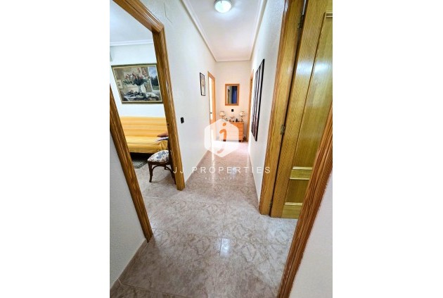 Z drugiej ręki - Villa -
Orihuela Costa - Playa Flamenca