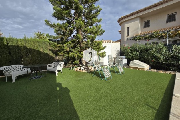 Z drugiej ręki - Villa -
Orihuela Costa - Playa Flamenca