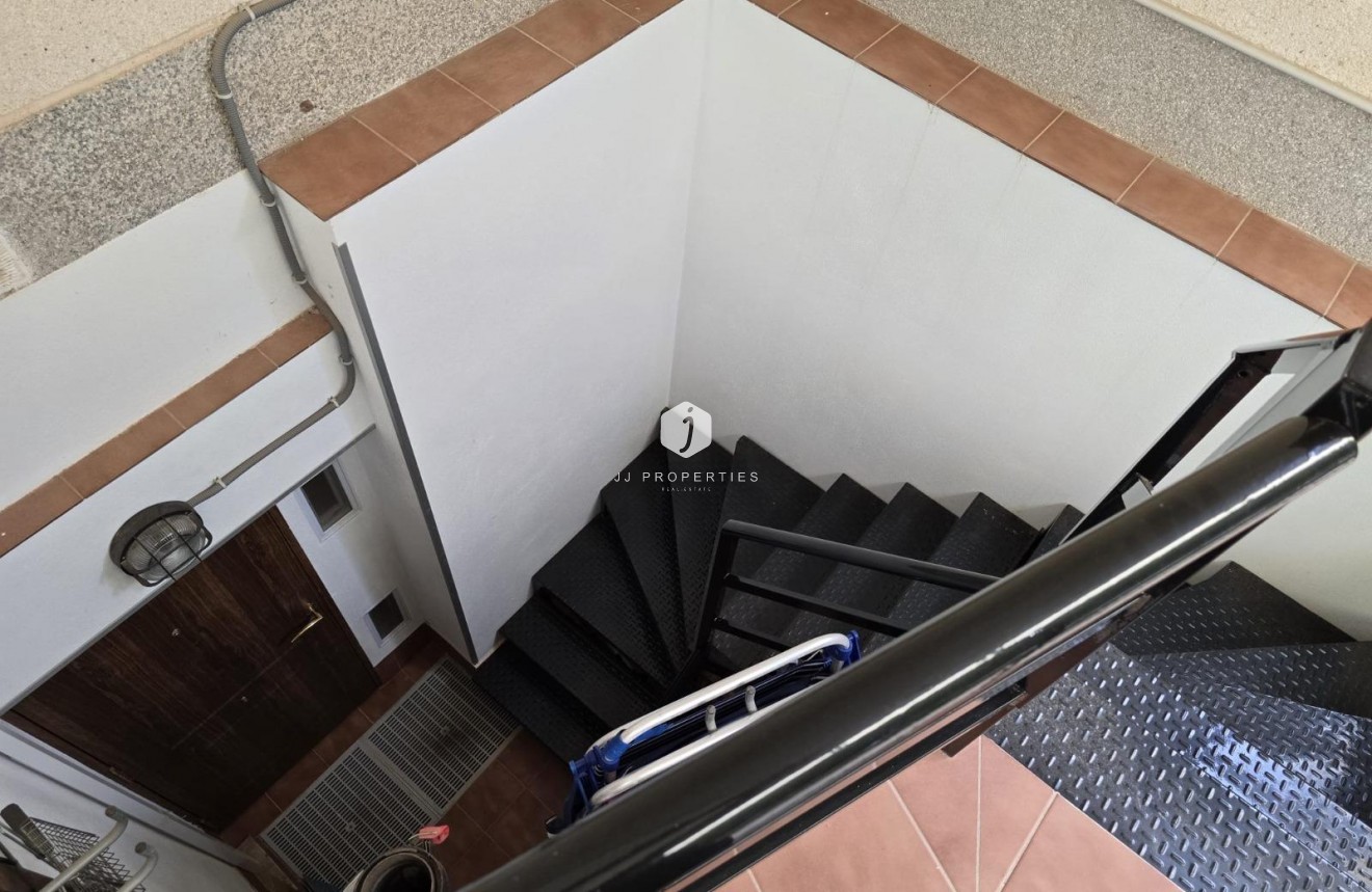 Z drugiej ręki - Villa -
Orihuela Costa - Playa Flamenca