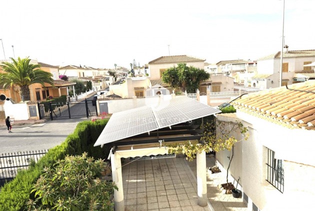 Z drugiej ręki - Villa -
Orihuela Costa - Playa Flamenca