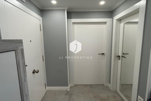 Resale - Apartment / flat -
Torrevieja - Costa Blanca