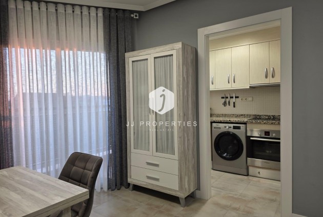 Resale - Apartment / flat -
Torrevieja - Costa Blanca