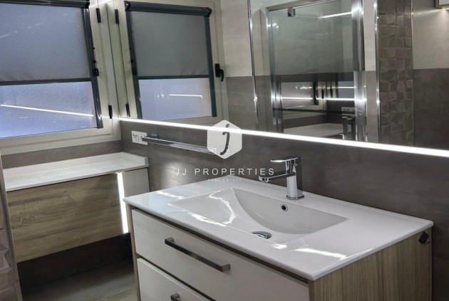 Resale - Apartment / flat -
Torrevieja - Costa Blanca