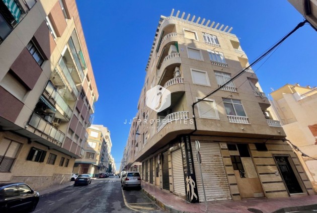Resale - Apartment / flat -
Torrevieja - Costa Blanca