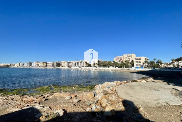 Resale - Apartment / flat -
Torrevieja - Costa Blanca