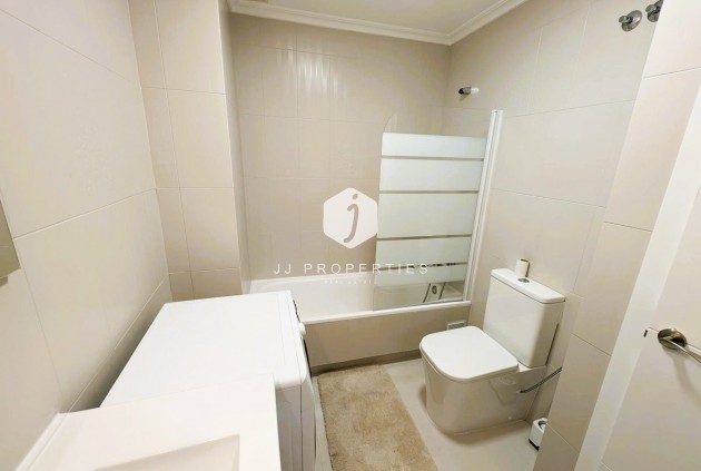 D'occasion - Appartement -
Torrevieja - Costa Blanca