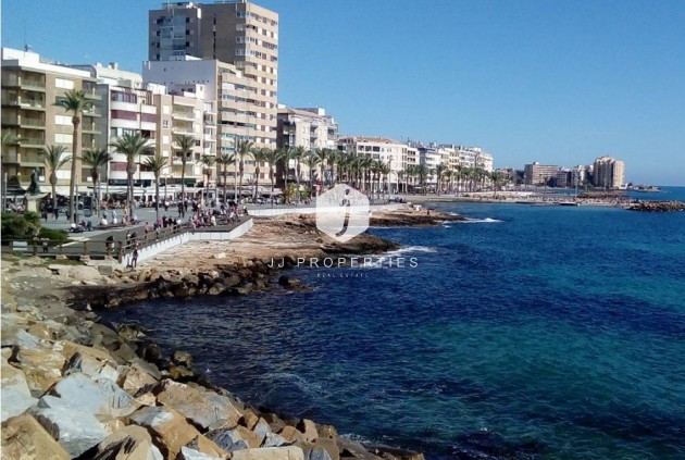 D'occasion - Appartement -
Torrevieja - Costa Blanca