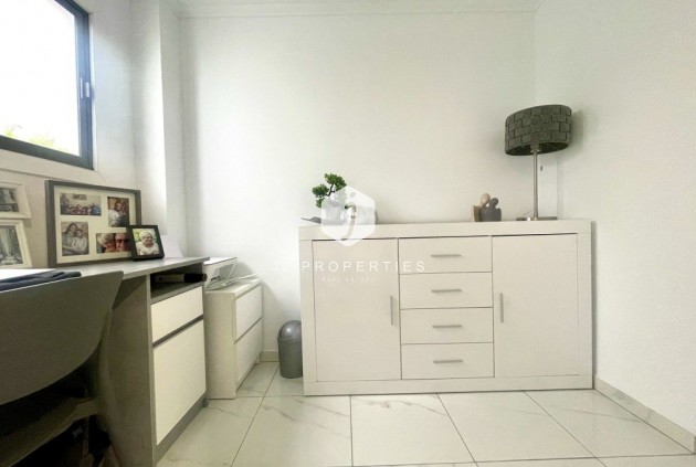 Z drugiej ręki - Mieszkanie w bloku -
Orihuela Costa - Costa Blanca