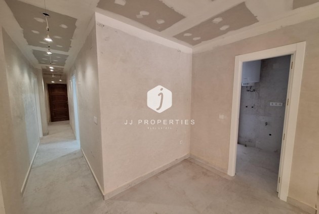 Z drugiej ręki - Mieszkanie w bloku -
Torrevieja - Acequion