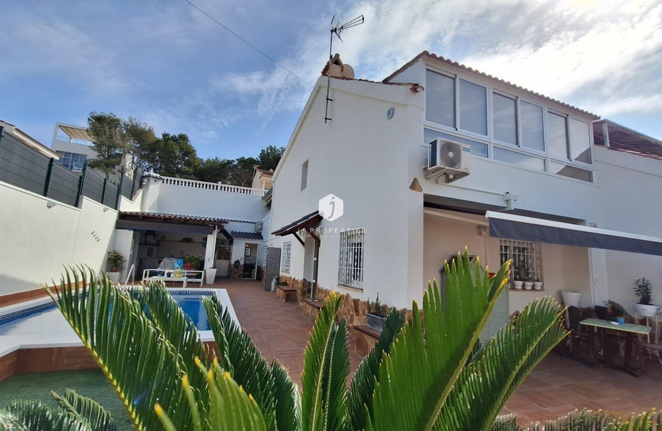 Segunda mano - Villa -
Torrevieja - Los Balcones - Los Altos del Edén