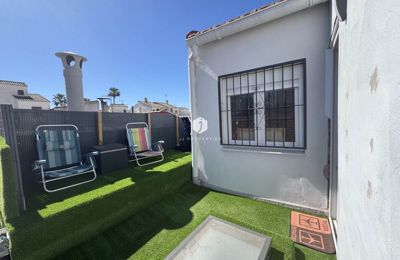 Resale - Chalet -
San Miguel de Salinas - Inland