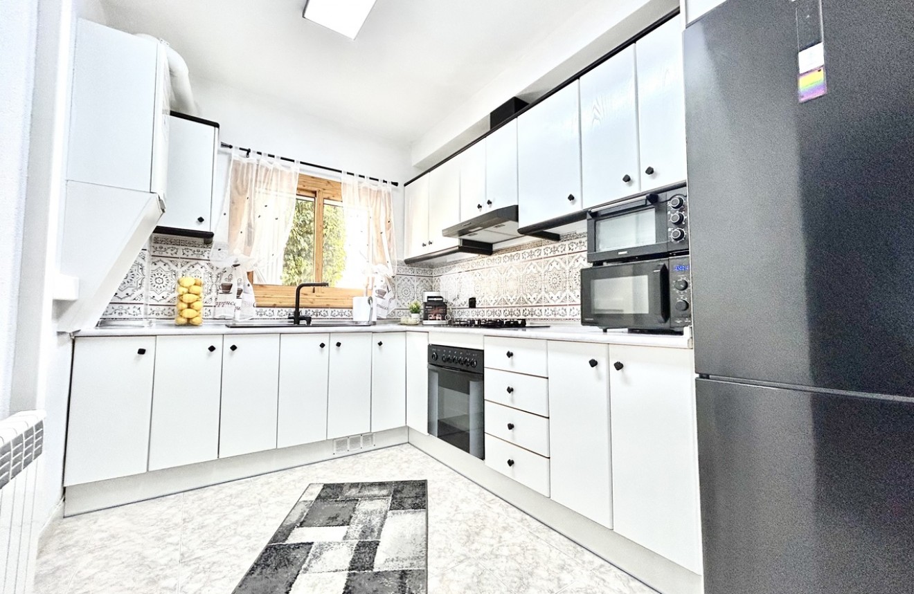 Z drugiej ręki - Szalet -
Playa Flamenca - Costa Blanca