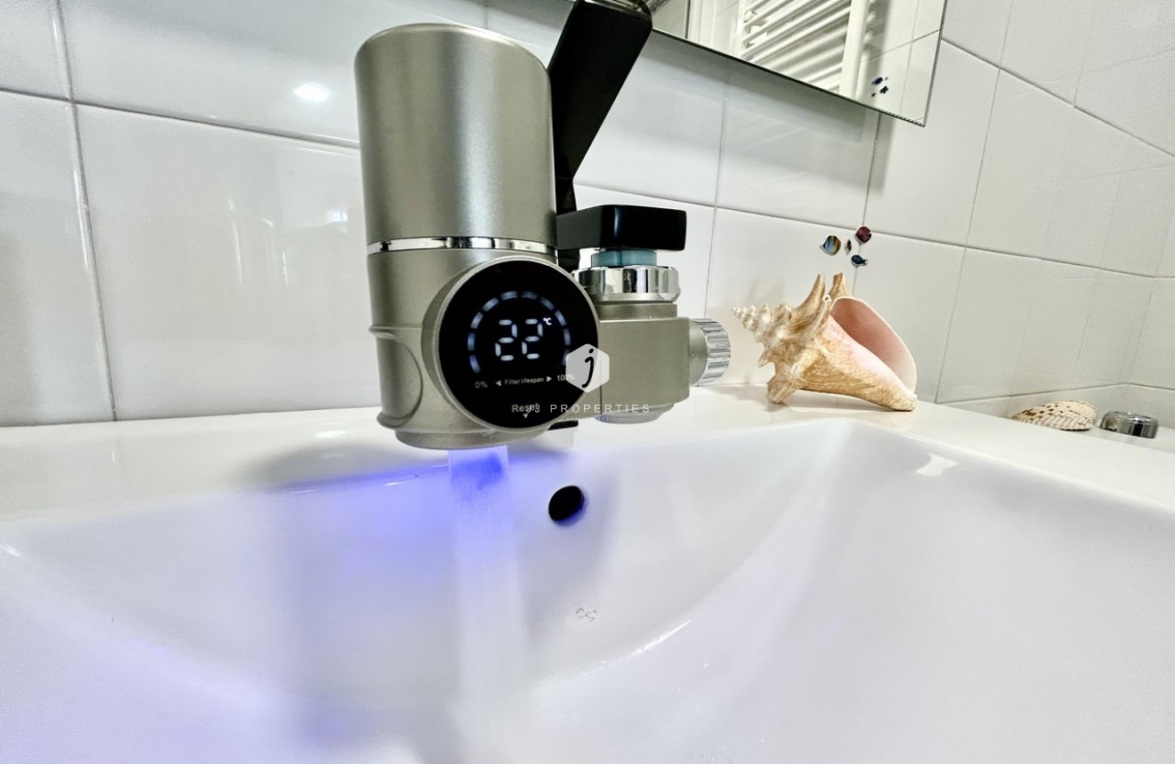 Z drugiej ręki - Szalet -
Playa Flamenca - Costa Blanca