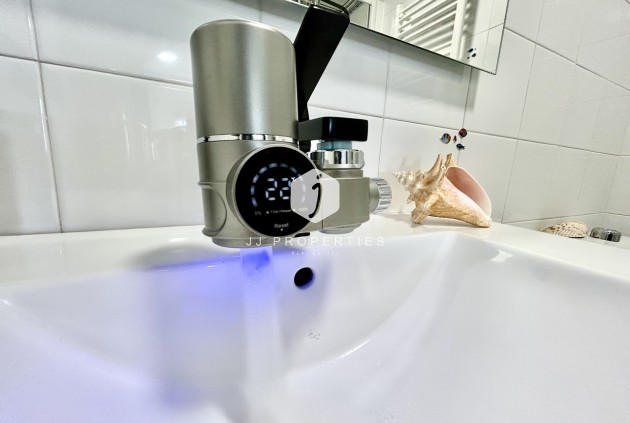 Z drugiej ręki - Szalet -
Playa Flamenca - Costa Blanca