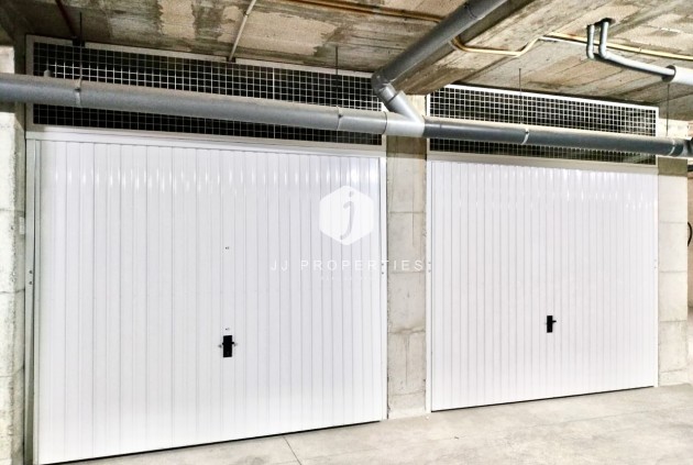 Z drugiej ręki - Szalet -
Playa Flamenca - Costa Blanca