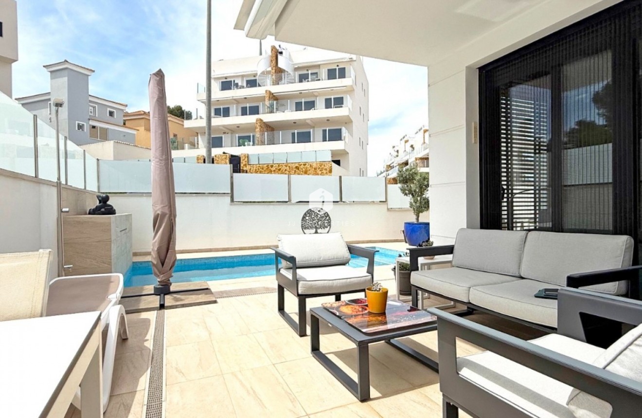 Z drugiej ręki - Villa -
Orihuela Costa - Costa Blanca